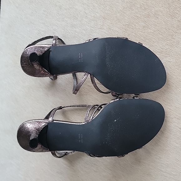 Lulu Townsend Heels Size 6M - Picture 4 of 7